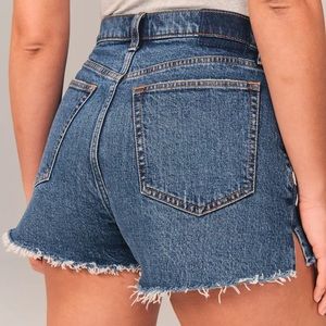 Abercrombie Curve Love High Rise Mom Shorts, Dark, 26W